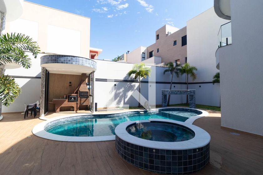 Casa à Venda - Swiss Park, 4 Quartos,  450 m2 em , Campinas - sp | SoloBR