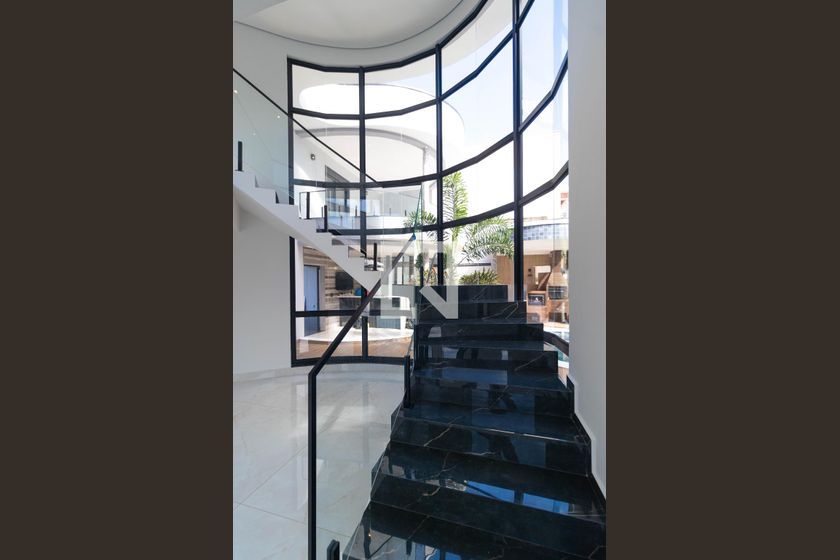 Casa à Venda - Swiss Park, 4 Quartos,  450 m2 em , Campinas - sp | SoloBR