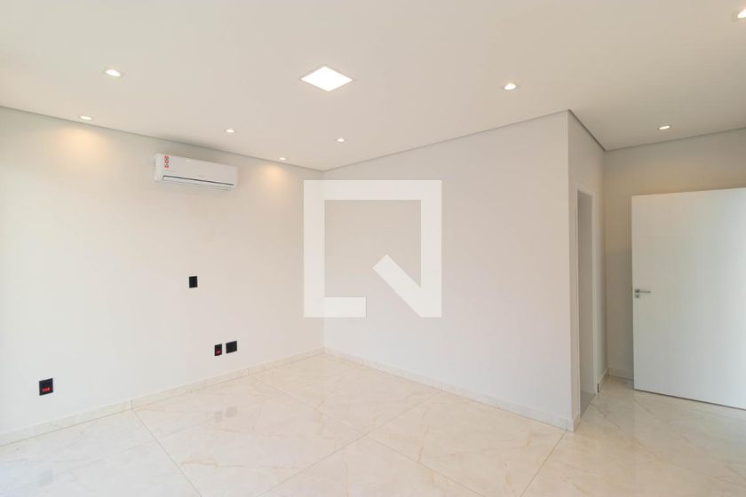 Casa à Venda - Swiss Park, 4 Quartos,  450 m2 em , Campinas - sp | SoloBR