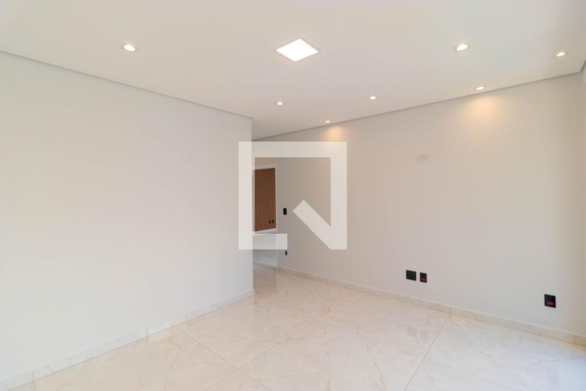 Casa à Venda - Swiss Park, 4 Quartos,  450 m2 em , Campinas - sp | SoloBR