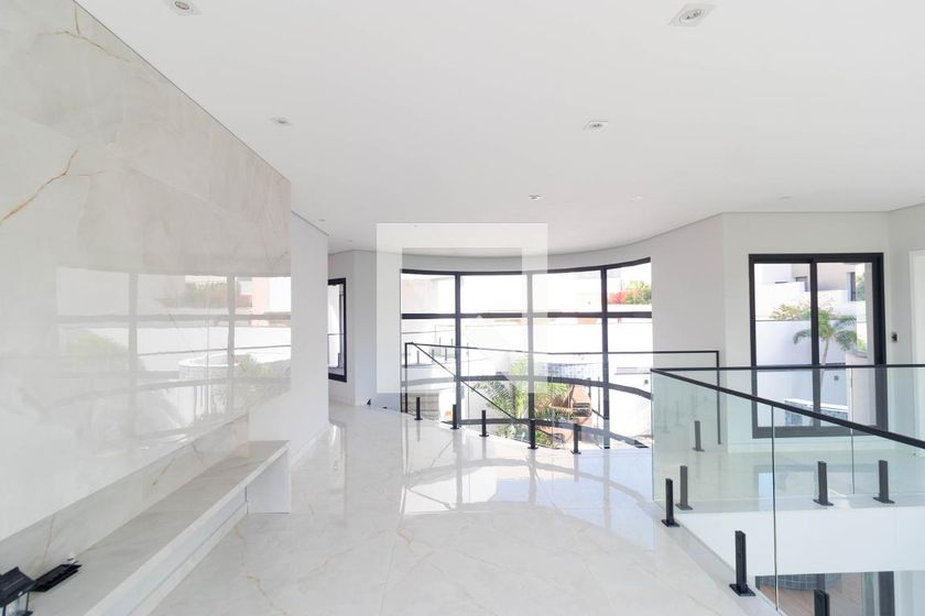 Casa à Venda - Swiss Park, 4 Quartos,  450 m2 em , Campinas - sp | SoloBR
