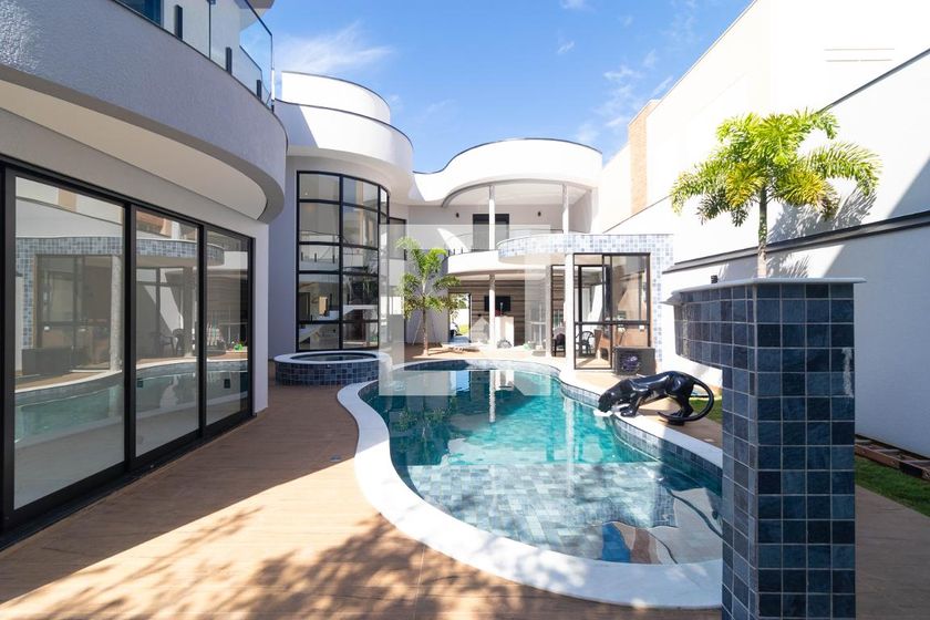 Casa à Venda - Swiss Park, 4 Quartos,  450 m2 em , Campinas - sp | SoloBR