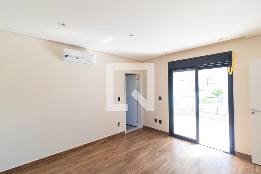 Casa à Venda - Swiss Park, 4 Quartos,  450 m2 em , Campinas - sp | SoloBR