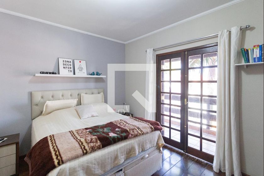 Casa, 3 quartos, 245 m² - Foto 33