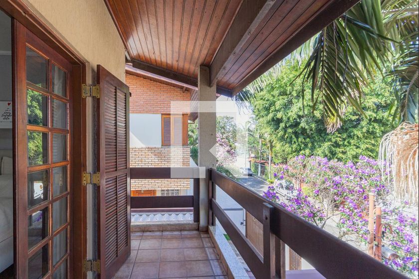 Casa, 3 quartos, 245 m² - Foto 41