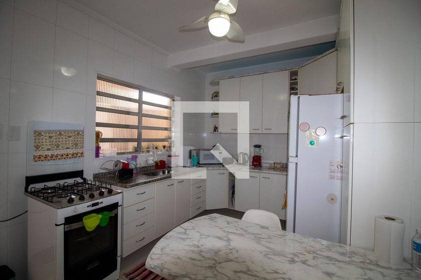 Casa, 3 quartos, 220 m² - Foto 47