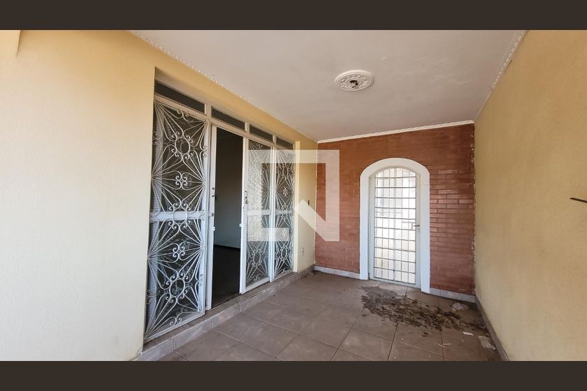 Casa à Venda - Jardim Chapadão, 4 Quartos,  256 m2 em , Campinas - sp | SoloBR