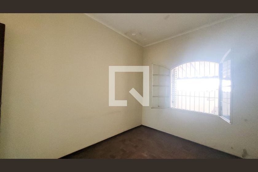 Casa à Venda - Jardim Chapadão, 4 Quartos,  256 m2 em , Campinas - sp | SoloBR