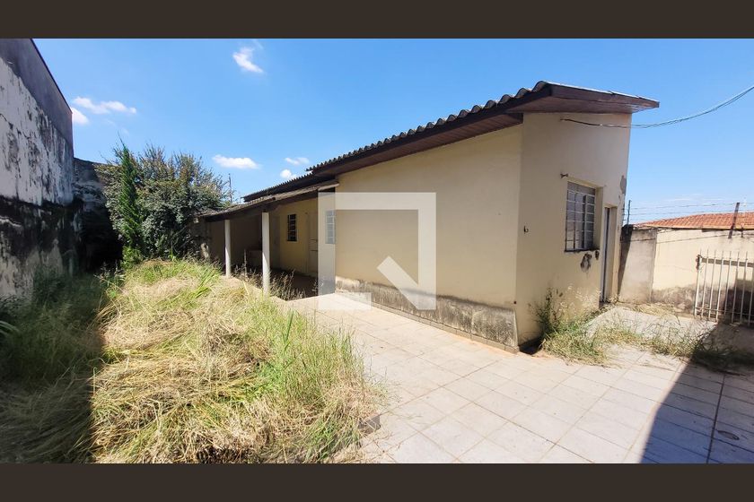 Casa à Venda - Jardim Chapadão, 4 Quartos,  256 m2 em , Campinas - sp | SoloBR