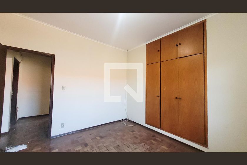 Casa à Venda - Jardim Chapadão, 4 Quartos,  256 m2 em , Campinas - sp | SoloBR