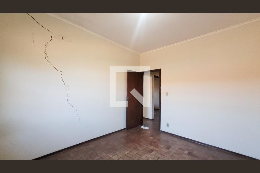 Casa à Venda - Jardim Chapadão, 4 Quartos,  256 m2 em , Campinas - sp | SoloBR