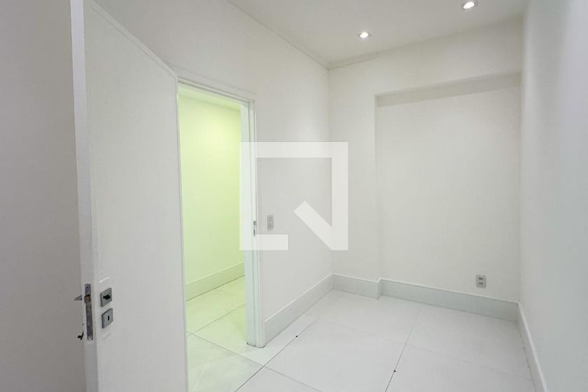 Apartamento, 4 quartos, 240 m² - Foto 35