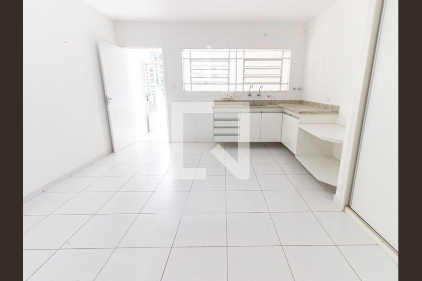 Casa, 3 quartos, 210 m² - Foto 30