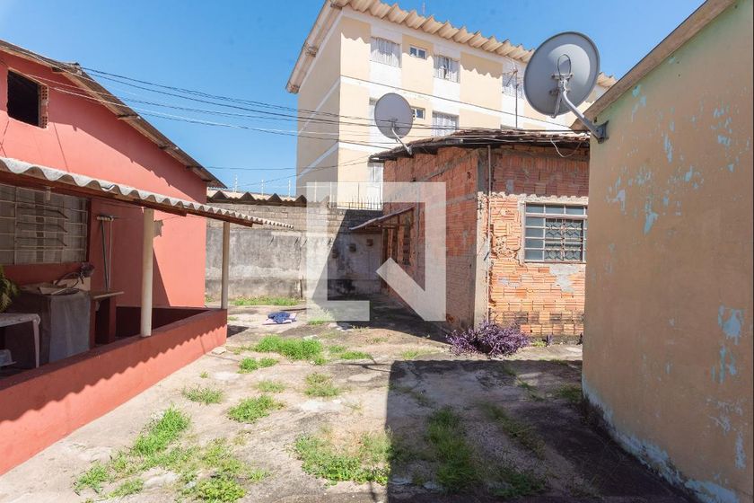 Casa à Venda - Jardim do Lago, 3 Quartos,  564 m2 em , Campinas - sp | SoloBR