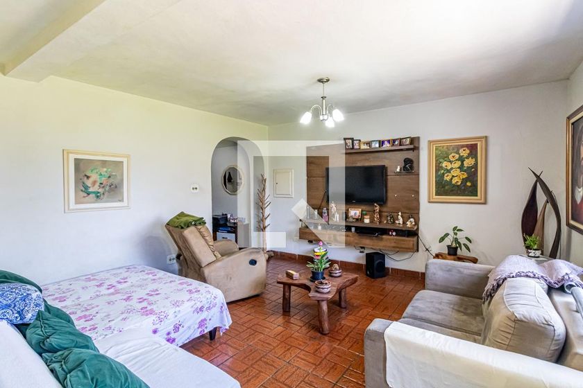 Casa, 3 quartos, 237 m² - Foto 2