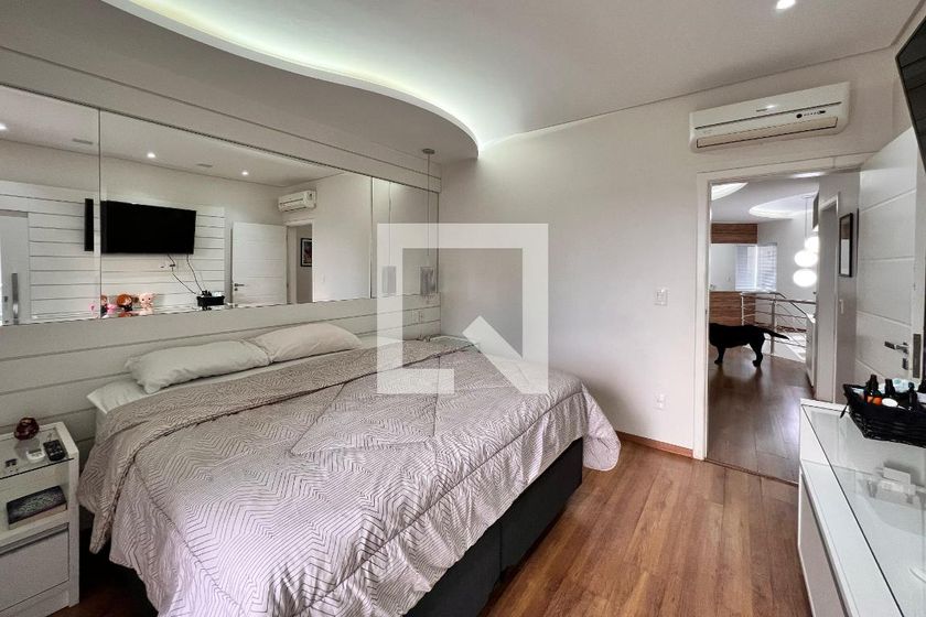 Casa à Venda - Swiss Park, 3 Quartos,  250 m2 em , Campinas - sp | SoloBR