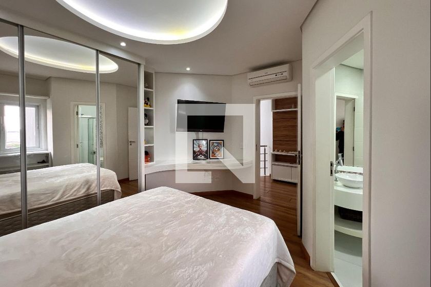 Casa à Venda - Swiss Park, 3 Quartos,  250 m2 em , Campinas - sp | SoloBR