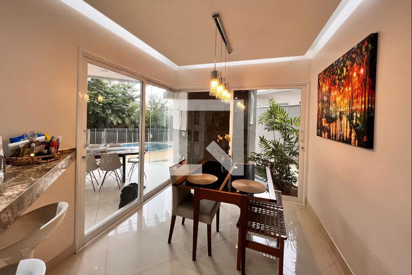 Casa à Venda - Swiss Park, 3 Quartos,  250 m2 em , Campinas - sp | SoloBR