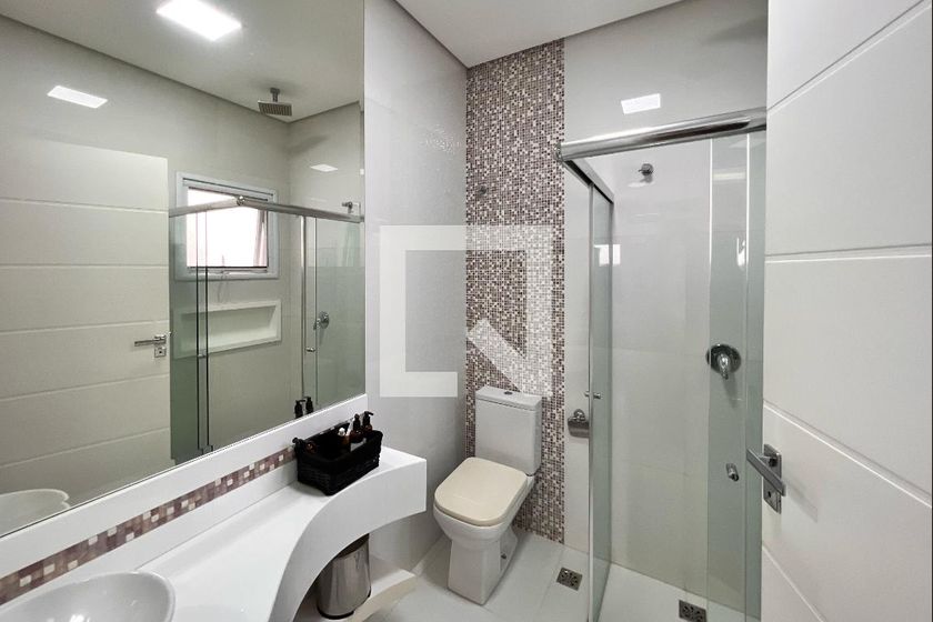 Casa à Venda - Swiss Park, 3 Quartos,  250 m2 em , Campinas - sp | SoloBR