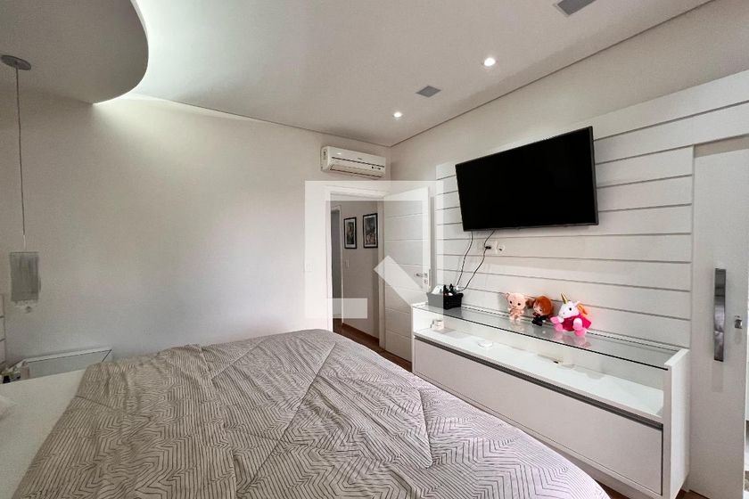 Casa à Venda - Swiss Park, 3 Quartos,  250 m2 em , Campinas - sp | SoloBR