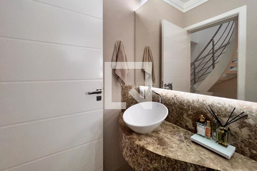Casa à Venda - Swiss Park, 3 Quartos,  250 m2 em , Campinas - sp | SoloBR