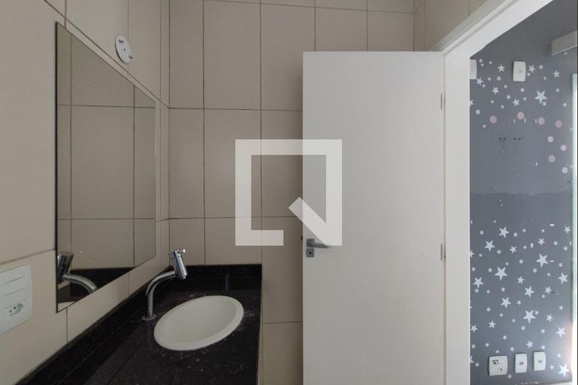 Casa à Venda - Swiss Park, 3 Quartos,  200 m2 em , Campinas - sp | SoloBR