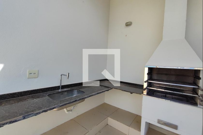 Casa à Venda - Swiss Park, 3 Quartos,  200 m2 em , Campinas - sp | SoloBR
