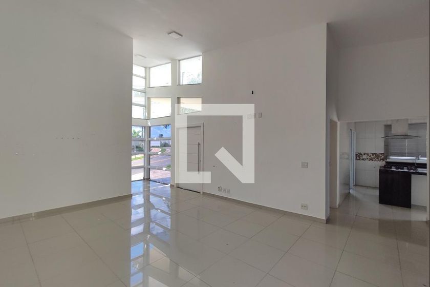 Casa à Venda - Swiss Park, 3 Quartos,  200 m2 em , Campinas - sp | SoloBR
