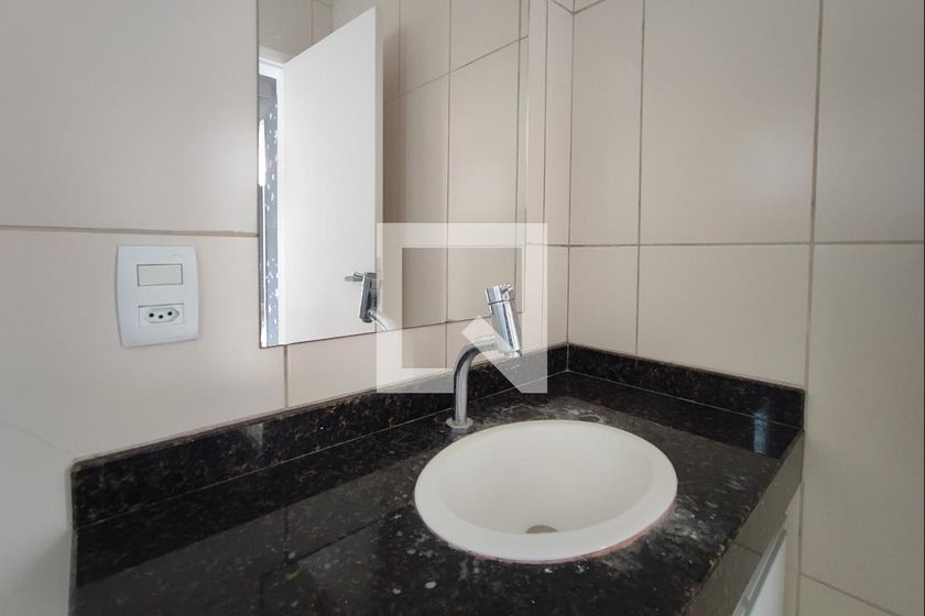 Casa à Venda - Swiss Park, 3 Quartos,  200 m2 em , Campinas - sp | SoloBR