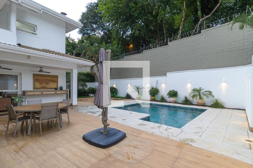 Casa à Venda - Parque Prado, 4 Quartos,  365 m2 em , Campinas - sp | SoloBR