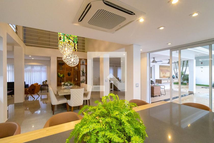 Casa à Venda - Parque Prado, 4 Quartos,  365 m2 em , Campinas - sp | SoloBR
