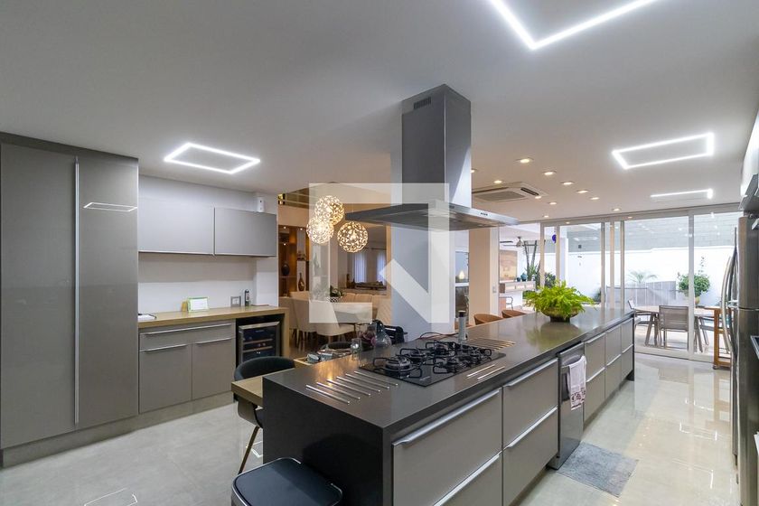Casa à Venda - Parque Prado, 4 Quartos,  365 m2 em , Campinas - sp | SoloBR