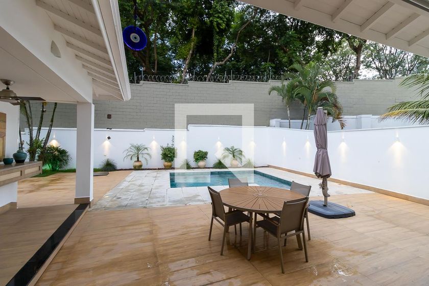 Casa à Venda - Parque Prado, 4 Quartos,  365 m2 em , Campinas - sp | SoloBR