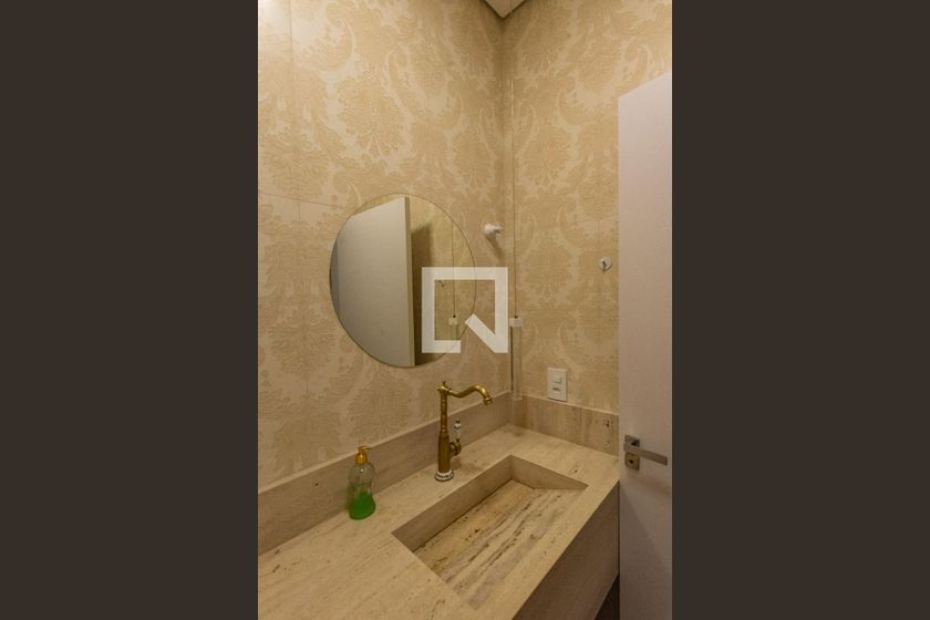Casa à Venda - Swiss Park, 4 Quartos,  225 m2 em , Campinas - sp | SoloBR