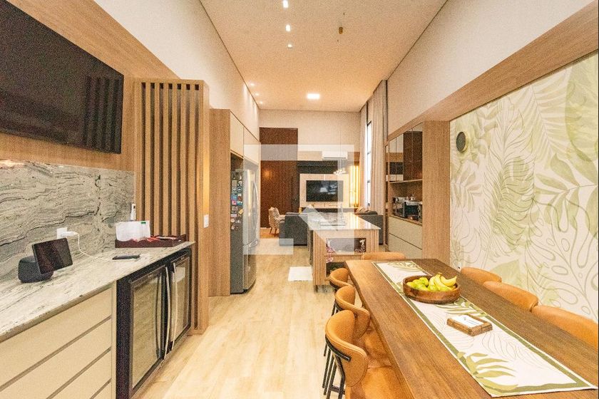 Casa à Venda - Swiss Park, 4 Quartos,  225 m2 em , Campinas - sp | SoloBR