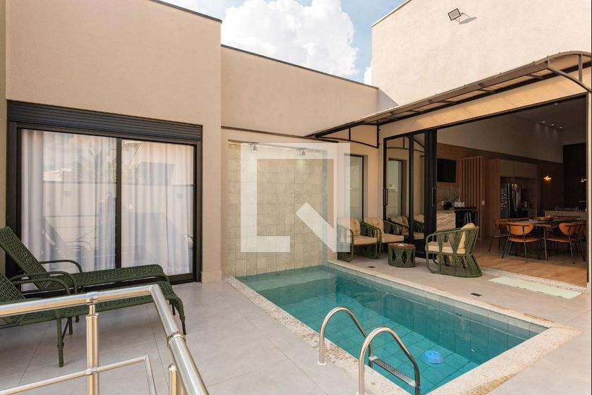 Casa à Venda - Swiss Park, 4 Quartos,  225 m2 em , Campinas - sp | SoloBR