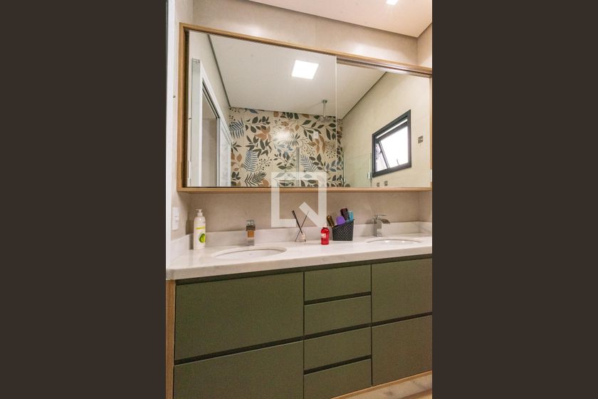 Casa à Venda - Swiss Park, 4 Quartos,  225 m2 em , Campinas - sp | SoloBR