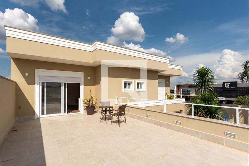 Casa à Venda - Swiss Park, 3 Quartos,  405 m2 em , Campinas - sp | SoloBR