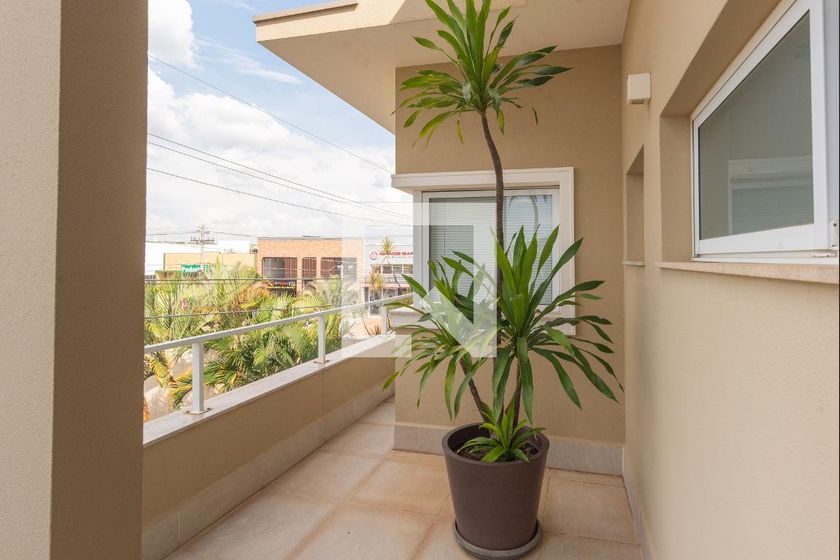 Casa à Venda - Swiss Park, 3 Quartos,  405 m2 em , Campinas - sp | SoloBR