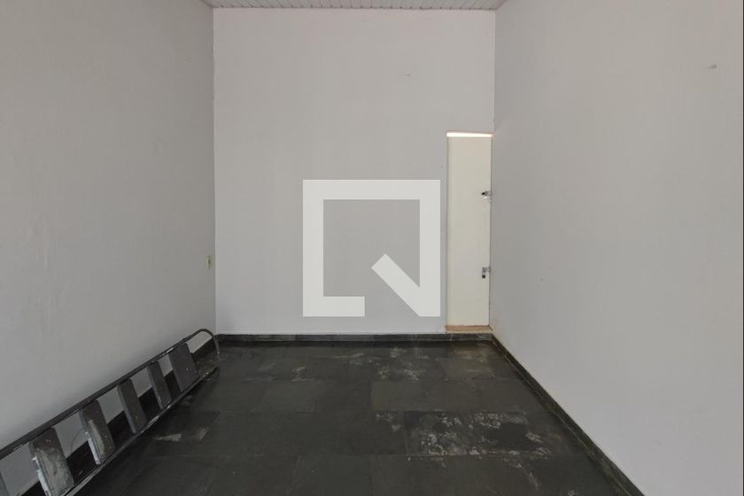 Casa à Venda - Cambuí, 4 Quartos,  300 m2 em , Campinas - sp | SoloBR