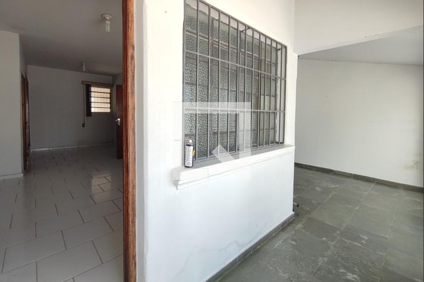 Casa à Venda - Cambuí, 4 Quartos,  300 m2 em , Campinas - sp | SoloBR