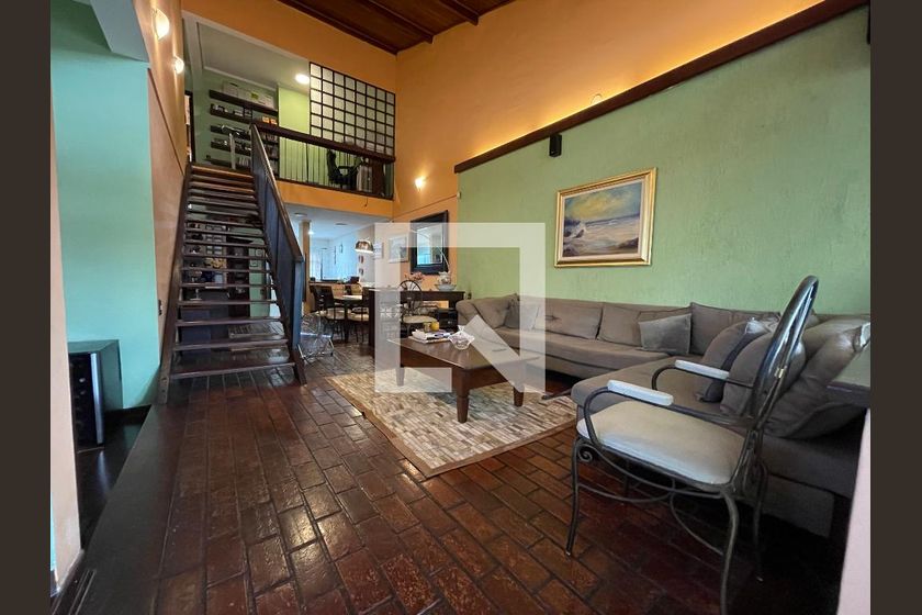 Casa, 5 quartos, 230 m² - Foto 1