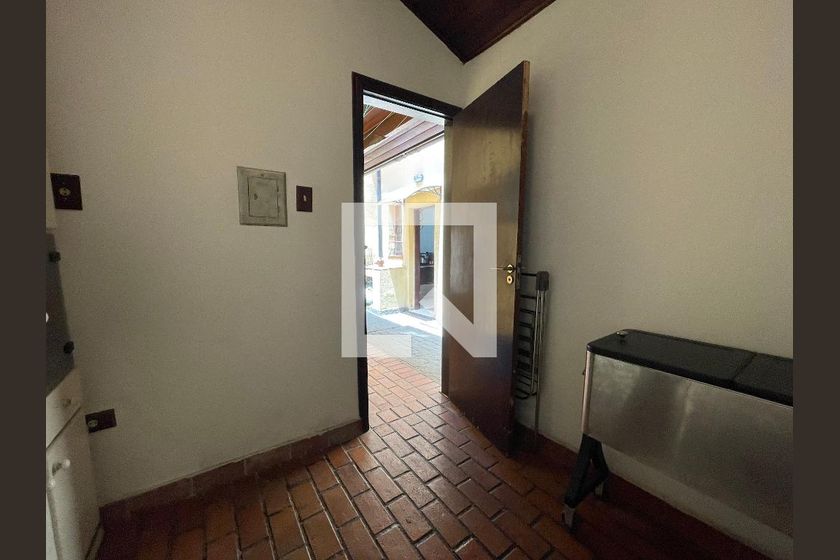Casa, 5 quartos, 230 m² - Foto 27