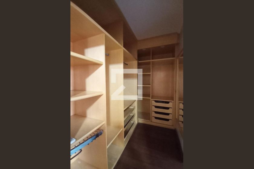 Casa à Venda - Jardim do Lago, 3 Quartos,  250 m2 em , Campinas - sp | SoloBR