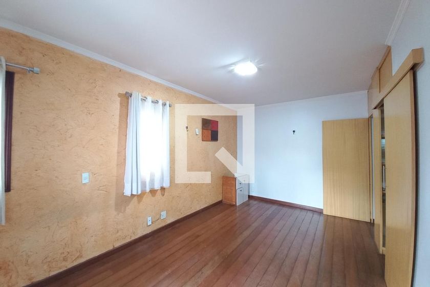Casa à Venda - Jardim do Lago, 3 Quartos,  250 m2 em , Campinas - sp | SoloBR