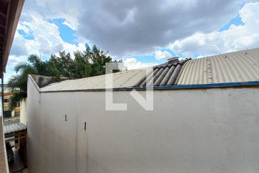 Casa à Venda - Jardim do Lago, 3 Quartos,  250 m2 em , Campinas - sp | SoloBR
