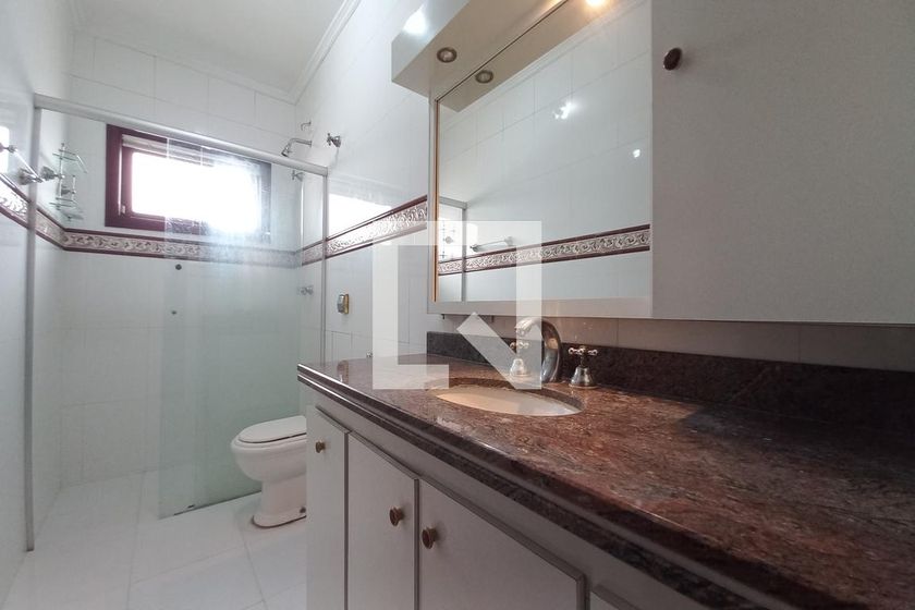 Casa à Venda - Jardim do Lago, 3 Quartos,  250 m2 em , Campinas - sp | SoloBR