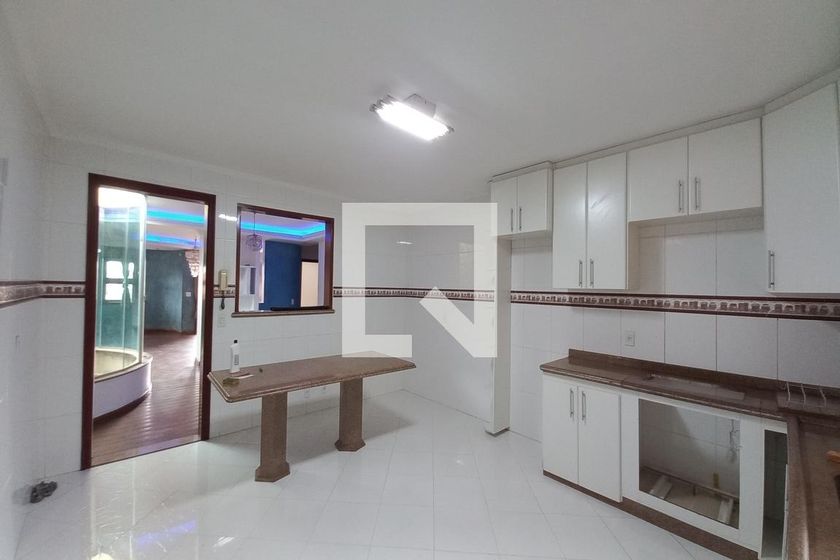 Casa à Venda - Jardim do Lago, 3 Quartos,  250 m2 em , Campinas - sp | SoloBR