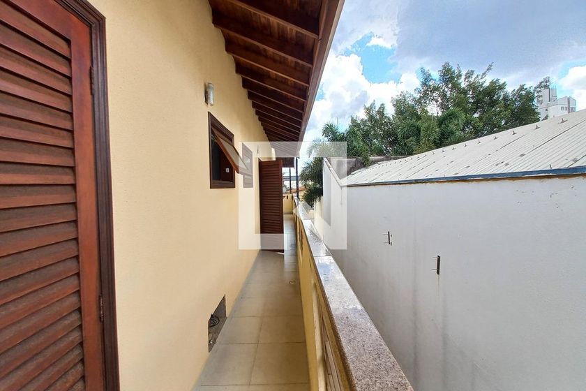 Casa à Venda - Jardim do Lago, 3 Quartos,  250 m2 em , Campinas - sp | SoloBR