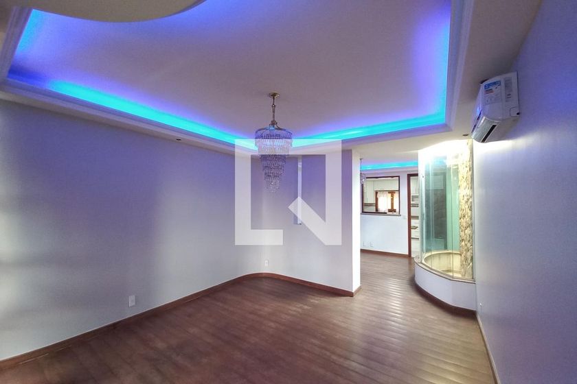 Casa à Venda - Jardim do Lago, 3 Quartos,  250 m2 em , Campinas - sp | SoloBR